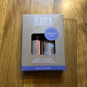 NWT Bluzen Essential Oils Mind and Mood 2 Pack🌙🔆